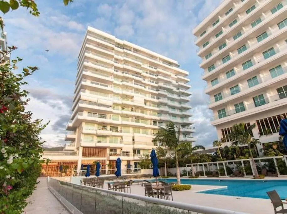 Espectacular Apartamento 211 M2, Playa Dormida Dos