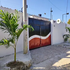 Guest house Gongori Living House, Playa Dormida